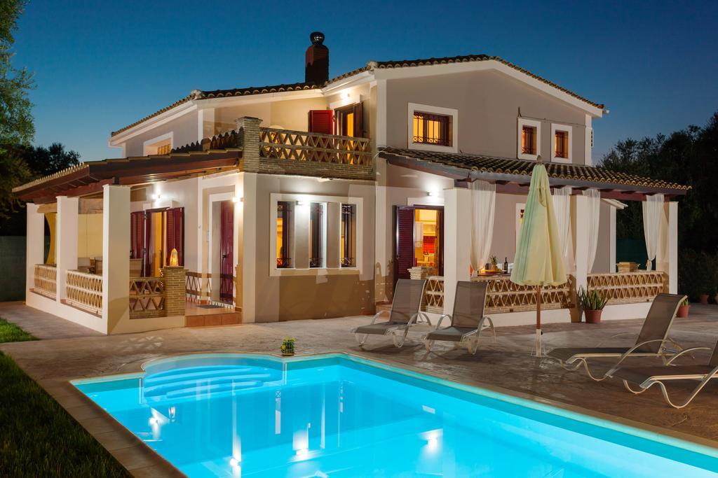 Evalexia Villa - Luxury Villa With Private Pool Near Laganas Perfect For Groups By Villa Mana Gers Kalamákion Екстериор снимка