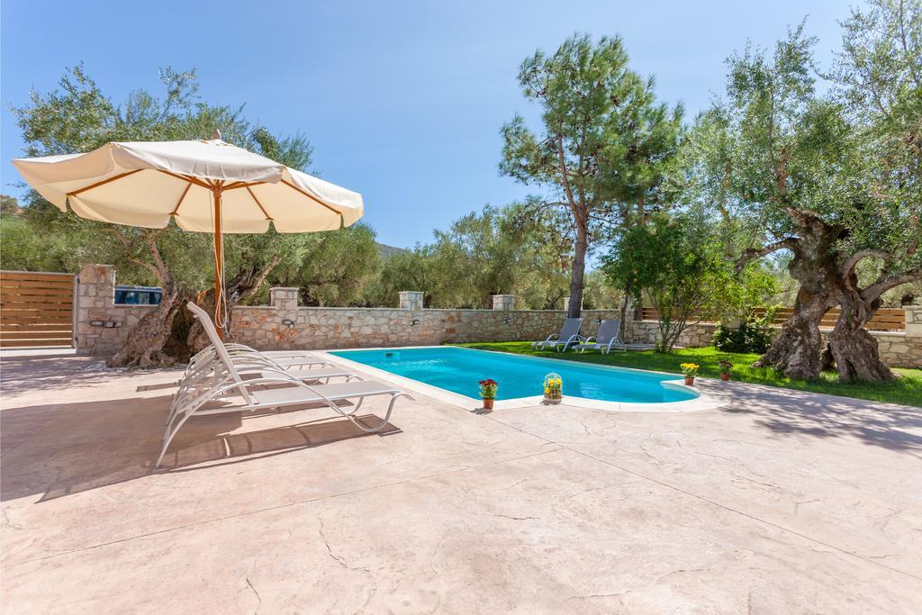 Evalexia Villa - Luxury Villa With Private Pool Near Laganas Perfect For Groups By Villa Mana Gers Kalamákion Екстериор снимка
